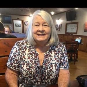 Meet your Posher, Stacy